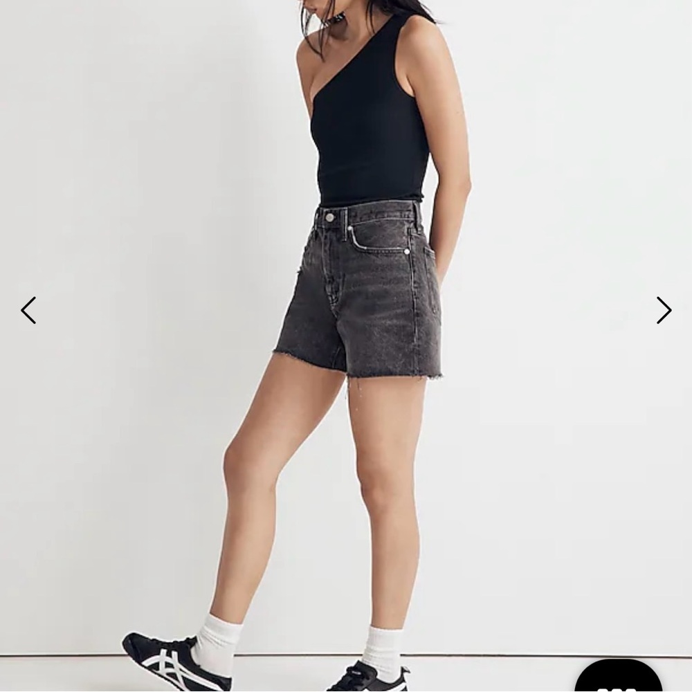 Madewell Relaxed Mid-length denim shorts in worn balck